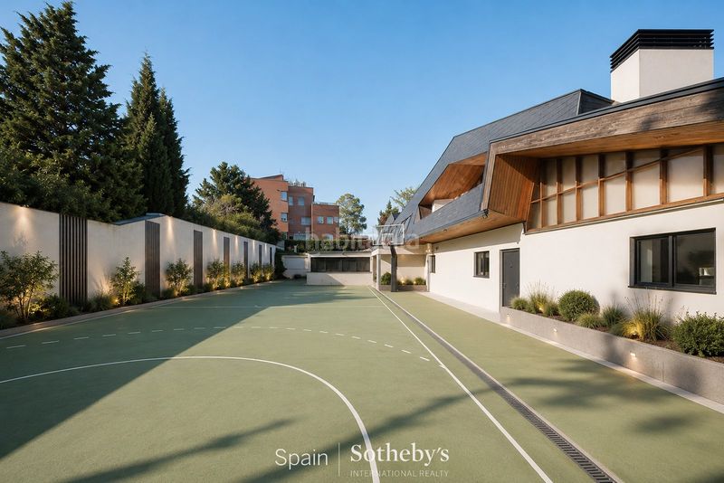 Foto e5f014e4-6181-4aa8-8a1b-70d26be88491. Casa amb aparcament a Conde Orgaz - Piovera Madrid