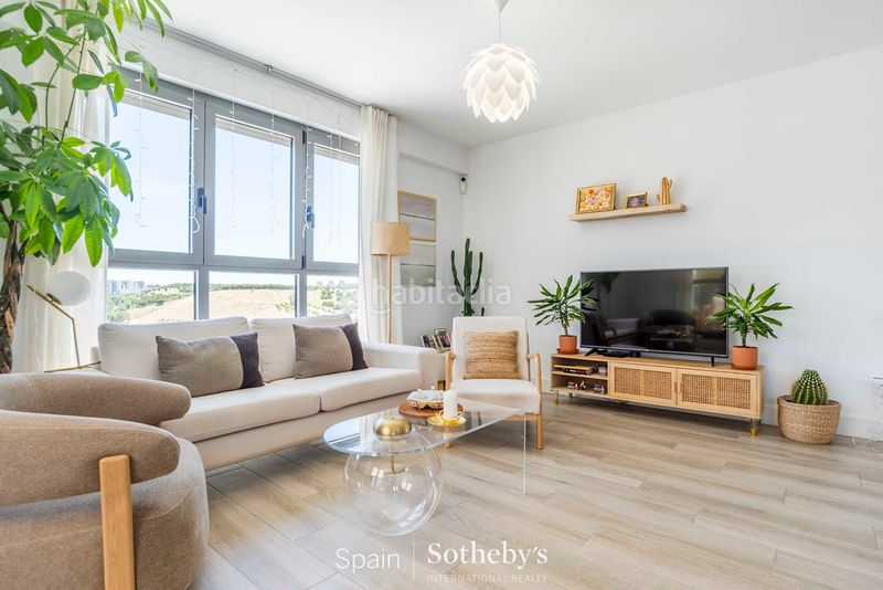Foto 134e137f-8446-4dd8-85be-0ae5c4396b88. Apartament amb calefacció aparcament piscina a Valdebebas - Valdefuentes Madrid