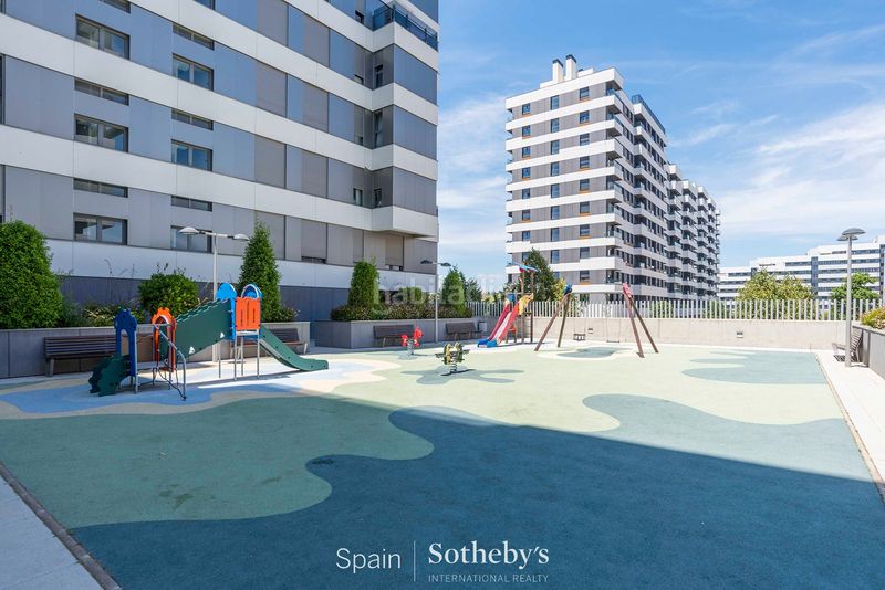 Foto 6f479cc4-d790-42df-83e6-f397e93d59e5. Apartament amb calefacció aparcament piscina a Valdebebas - Valdefuentes Madrid
