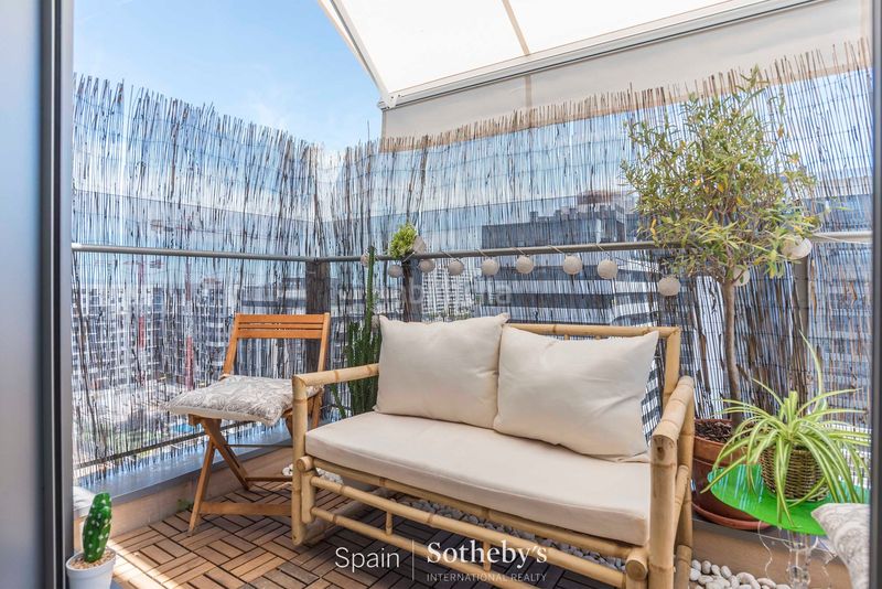 Foto 79a10a3e-0356-45b2-8c6b-f7b6ce18b6d5. Apartament amb calefacció aparcament piscina a Valdebebas - Valdefuentes Madrid