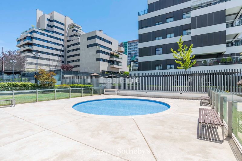 Foto 89e1ae19-5d57-42cf-ae77-0a322b93b98d. Apartament amb calefacció aparcament piscina a Valdebebas - Valdefuentes Madrid