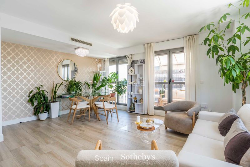 Foto 9600f1f5-0ee8-414a-915a-342d990d289b. Apartament amb calefacció aparcament piscina a Valdebebas - Valdefuentes Madrid