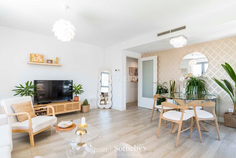 Foto 9626be9d-752d-4d5b-85d4-4da09e457484. Apartament amb calefacció aparcament piscina a Valdebebas - Valdefuentes Madrid