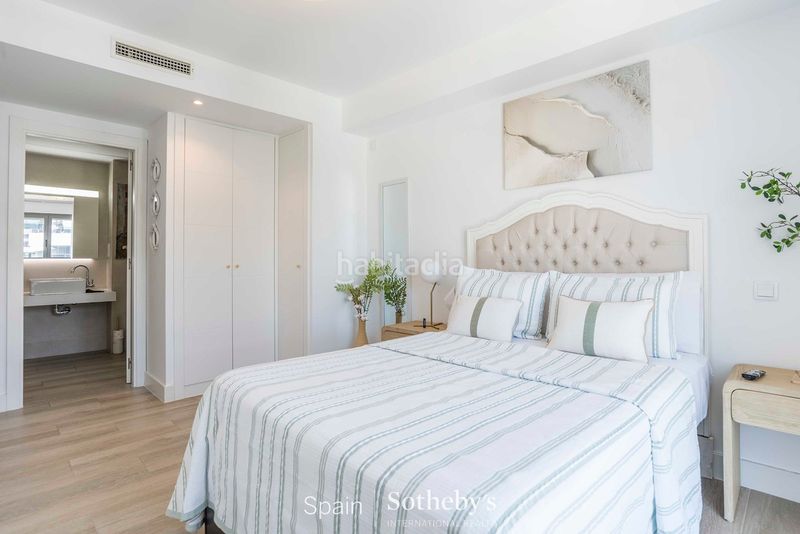 Foto a29be908-2a3d-4666-adb8-2207f3a361d1. Apartament amb calefacció aparcament piscina a Valdebebas - Valdefuentes Madrid