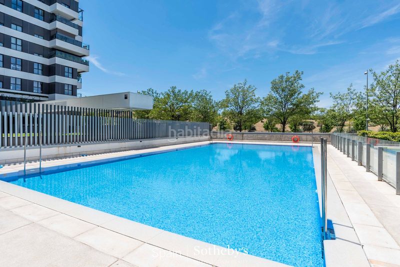 Foto b5c9e903-ed58-42ff-94dc-dc3be2875dc9. Apartament amb calefacció aparcament piscina a Valdebebas - Valdefuentes Madrid