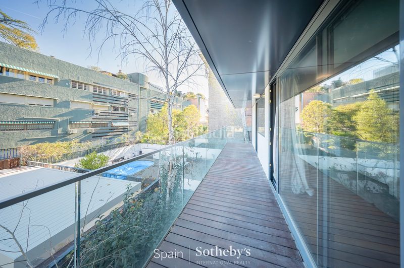 Foto 2af5946d-09a7-4417-94cd-5ed4fe0565e7. Casa amb calefacció aparcament piscina a Nueva España Madrid