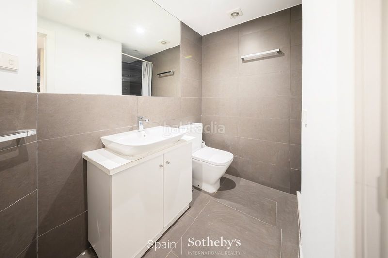 Foto 607f01fd-f701-4a16-9b42-764eb56d6da3. Casa amb calefacció aparcament piscina a Nueva España Madrid