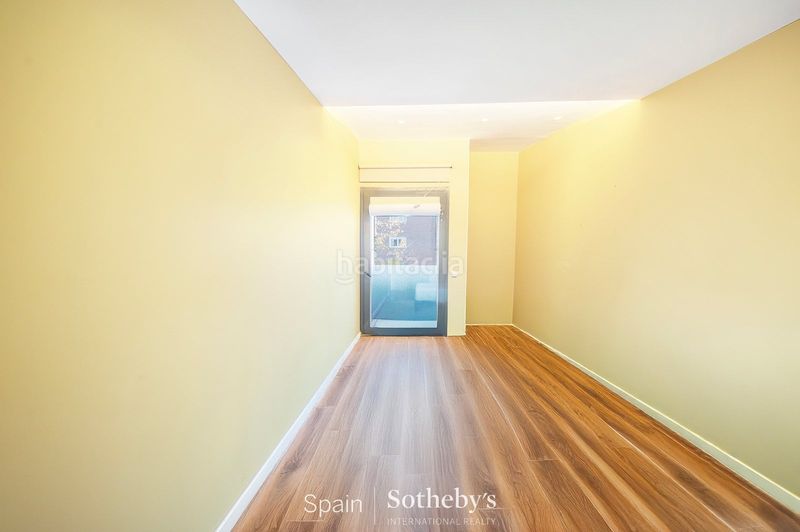 Foto 87ce84c0-044a-41ed-a6c1-debdfc74963c. Casa amb calefacció aparcament piscina a Nueva España Madrid