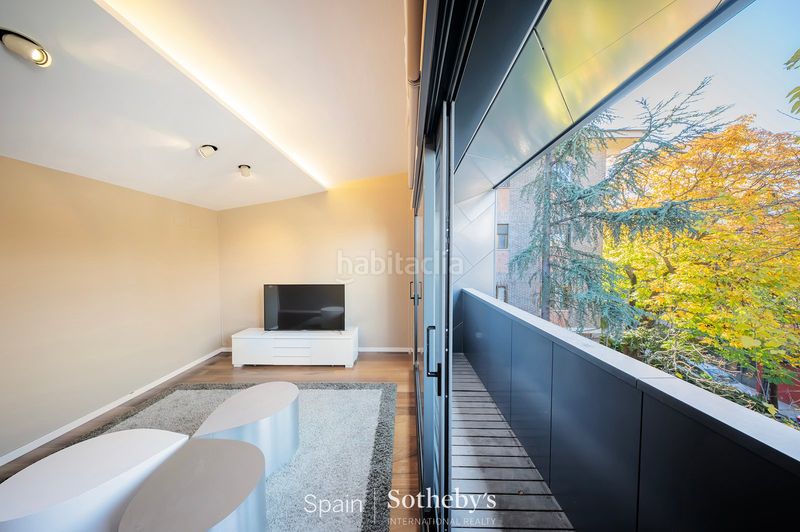 Foto a75bfbe2-dc39-415e-aa58-9f290a9c3b5d. Casa amb calefacció aparcament piscina a Nueva España Madrid