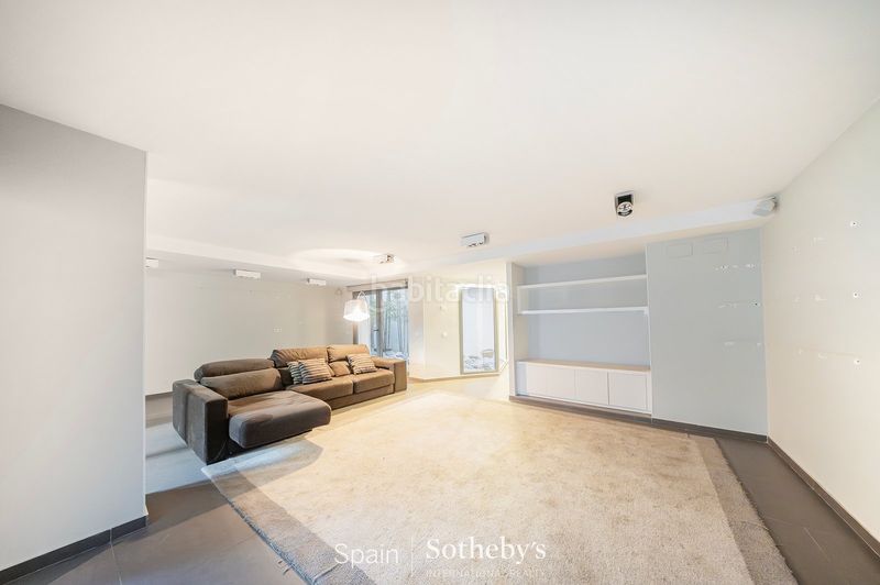 Foto bb318b06-14de-4429-a0a7-aca9e871e3e6. Casa amb calefacció aparcament piscina a Nueva España Madrid