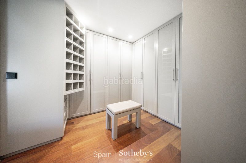 Foto c61dc5c6-8ef7-4156-a2a1-046f3d8077da. Casa amb calefacció aparcament piscina a Nueva España Madrid