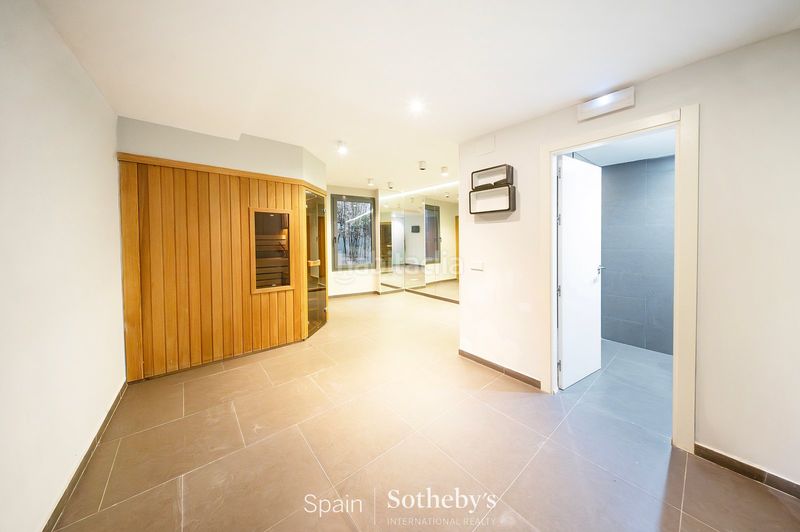 Foto e49c3b8e-0398-4c0a-a87d-4e2a4969d033. Casa amb calefacció aparcament piscina a Nueva España Madrid