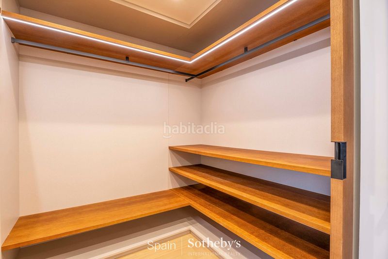 Foto 138d8974-c9aa-466c-86ae-a367a32245b6. Apartament amb calefacció a Palacio Madrid
