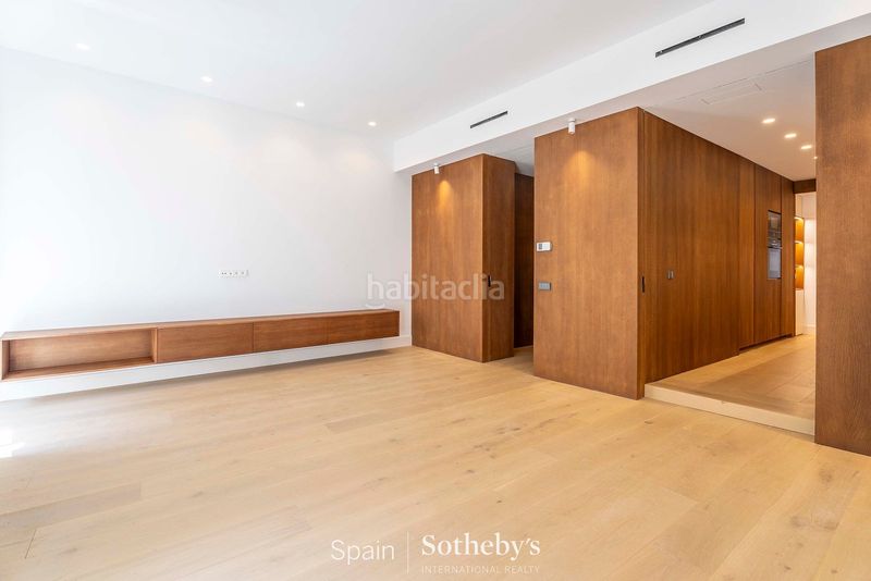 Foto 650ae122-4bd4-4b2f-adb3-64ae021bd3dd. Apartament amb calefacció a Palacio Madrid