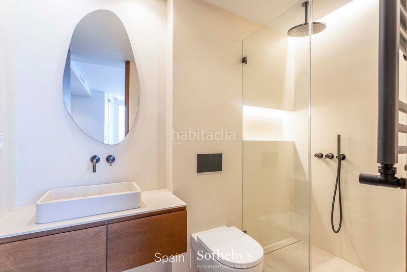 Foto 8544ab56-6bcf-445a-8cd4-86e19ef3bc32. Apartament amb calefacció a Palacio Madrid