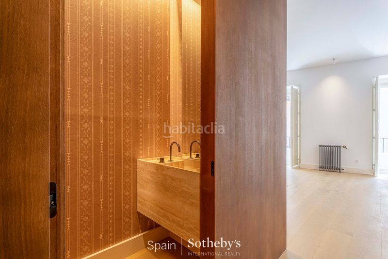 Foto edd2d28f-b070-4836-9aff-ab5a00f0f6b6. Apartament amb calefacció a Palacio Madrid