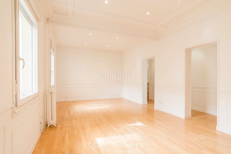 Foto 2c0e5c33-c3dd-4014-a8b3-d190e5f784b8. Lloguer apartament amb calefacció aparcament a Almagro Madrid