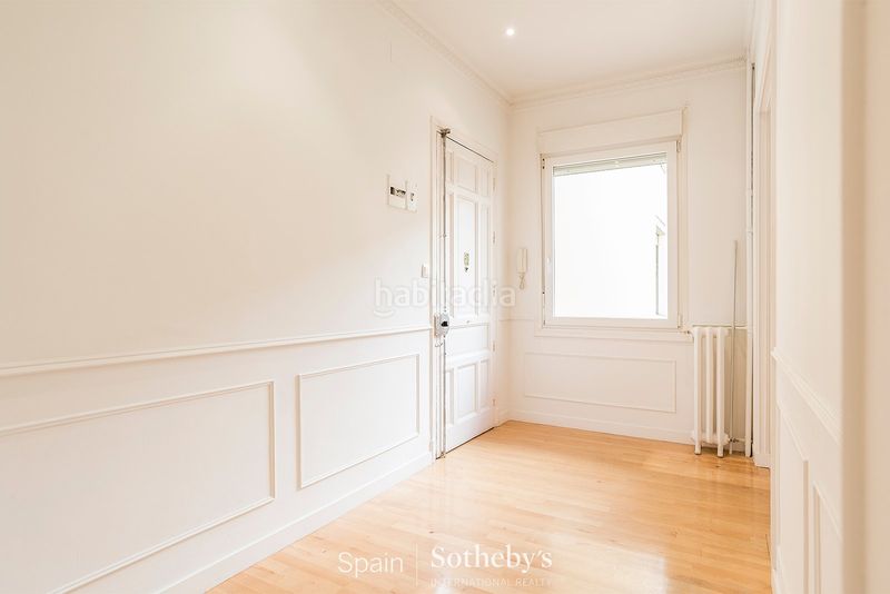Foto 723c073d-0857-4b81-a475-34853b05f6e9. Lloguer apartament amb calefacció aparcament a Almagro Madrid