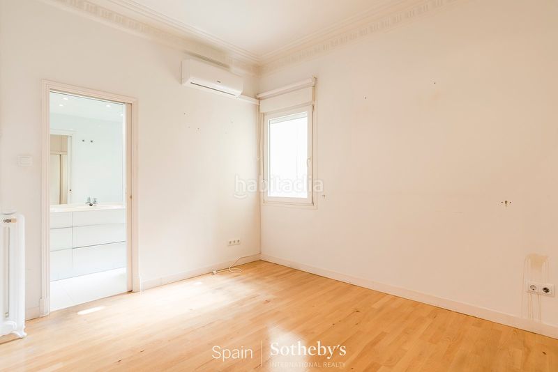 Foto bd5eb9ae-9b45-4867-914e-448e34b82f54. Lloguer apartament amb calefacció aparcament a Almagro Madrid