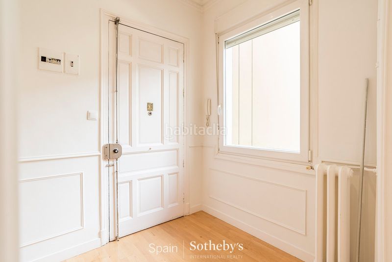 Foto d10ba086-c363-4855-b17d-b484a30ac18a. Lloguer apartament amb calefacció aparcament a Almagro Madrid