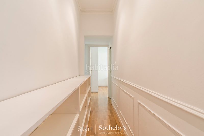 Foto f77d2aab-ec36-4ab6-9a67-cb22e4c808b8. Lloguer apartament amb calefacció aparcament a Almagro Madrid