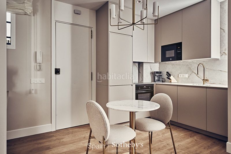 Foto ba869e19-de46-4abd-8b88-2092b709337d. Apartament amb calefacció a Goya Madrid