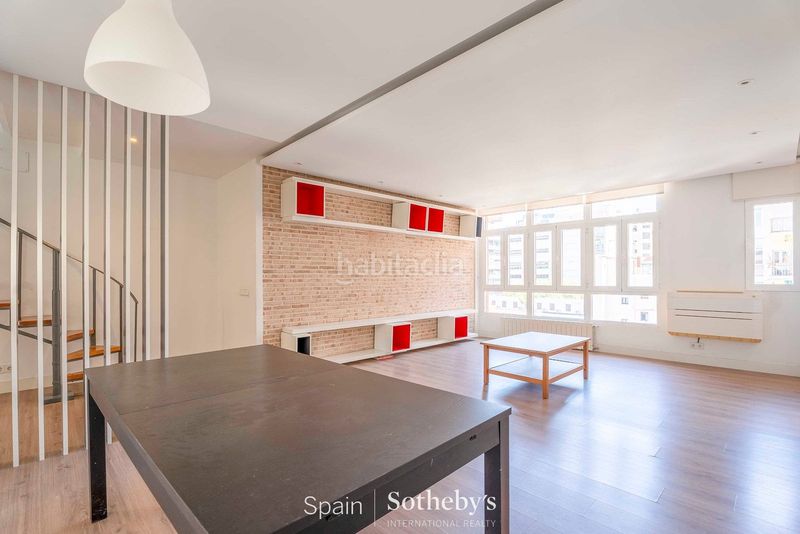 Foto af6a7fee-f683-4407-9cc3-be6a957597b5. Àtic amb calefacció aparcament a Vallehermoso Madrid