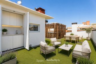 Ático  Calle de andrés mellado. Penthouse moderno en el corazón de madrid, comunidad de madrid