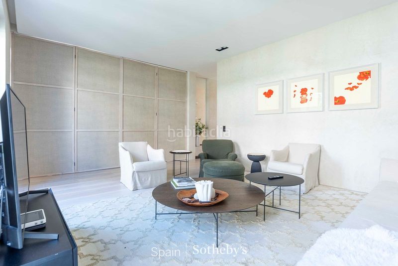 Foto b54d30f6-7905-47d3-bf2b-624d0fabab3c. Apartament amb calefacció a Almagro Madrid