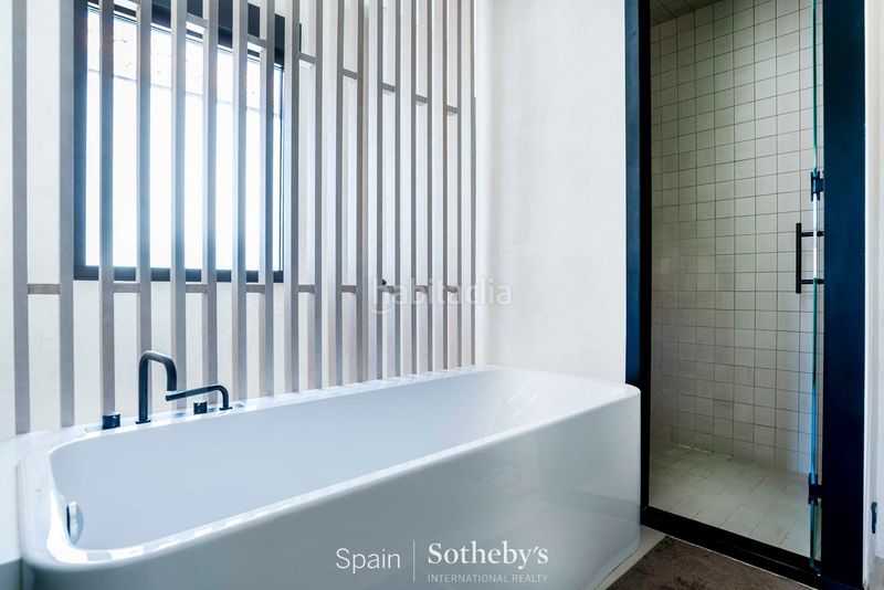 Foto beee96f3-ddbd-457a-86b2-5a40e62bd94f. Apartament amb calefacció a Almagro Madrid