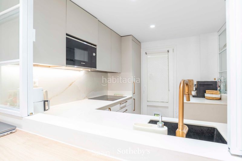Foto 836bd0c8-4ae3-4364-8b94-ef8ab8f5a925. Apartament amb calefacció a Ríos Rosas-Nuevos Ministerios Madrid