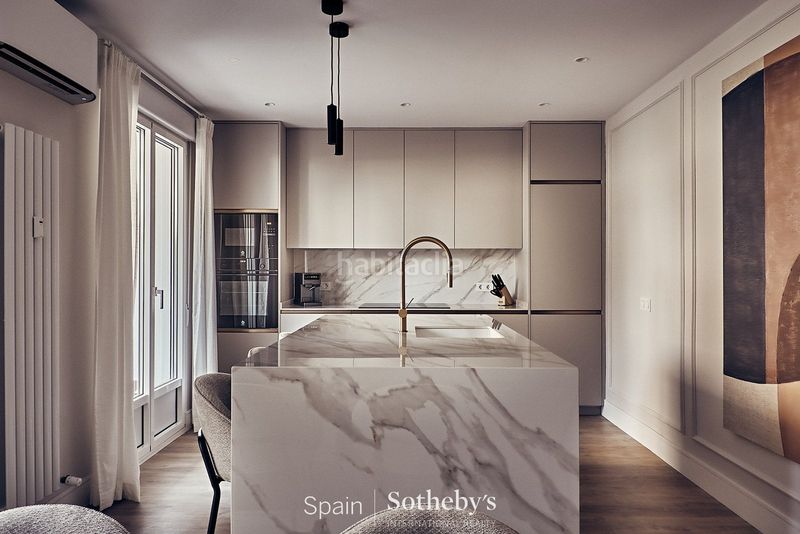 Foto 95f4b8ef-9e99-4448-8bc3-d0d21d94fdf7. Apartament amb aparcament a Lista Madrid