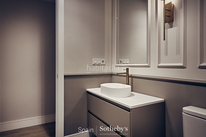 Foto c02117bd-9e00-4914-b7a0-d23ccb74c53d. Apartament amb aparcament a Lista Madrid