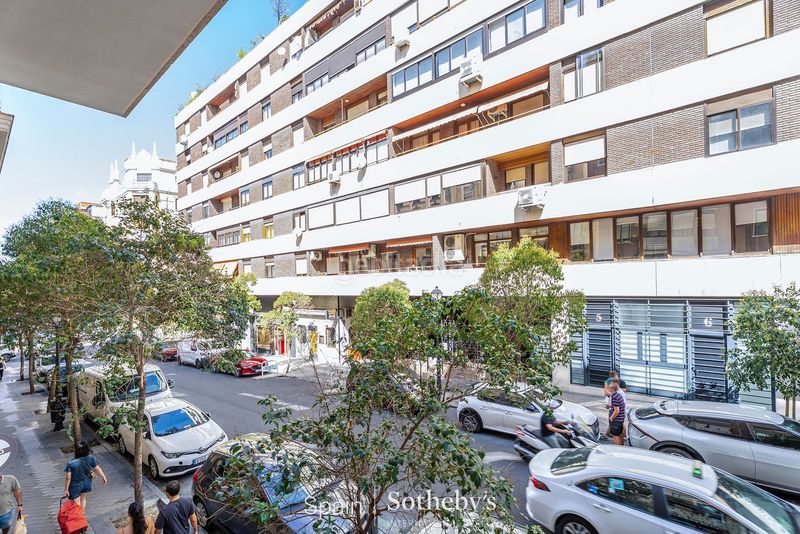 Foto 0d321f5a-f394-4410-aff9-c23815c3f990. Apartament amb calefacció a Gaztambide Madrid