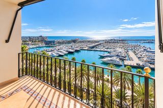 Apartament  Explanada de españa. Estupendo piso junto al puerto de alicante