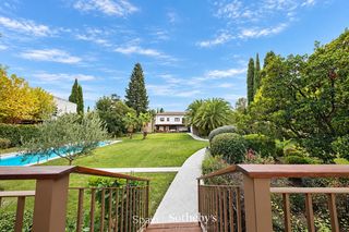 Maison  Calle de deusto. Villa familiar con vistas al monte del pardo en la florida, madr