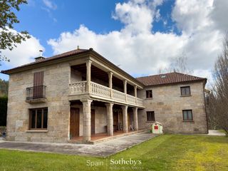 Casale  Rúa do eidos. Casa meder viñedos