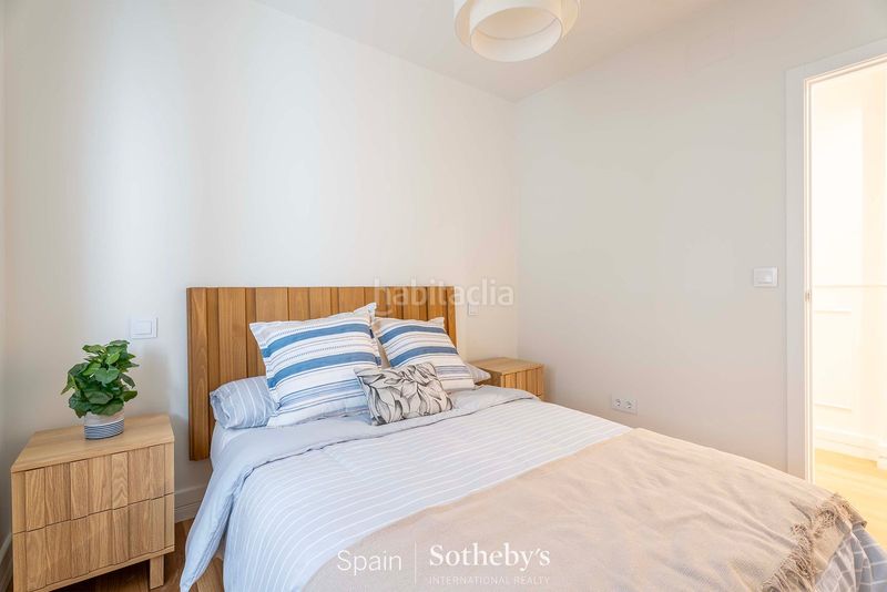 Foto aadd41f9-27c6-4559-8f86-6e22562c7a9a. Apartament amb calefacció aparcament a Argüelles Madrid