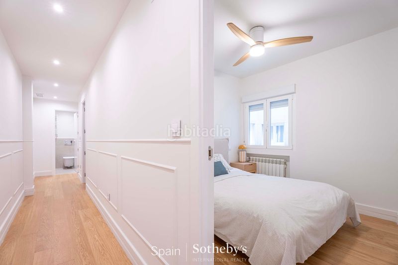 Foto ae6e484a-780c-4c17-b67e-5e01e723e77d. Apartament amb calefacció aparcament a Argüelles Madrid