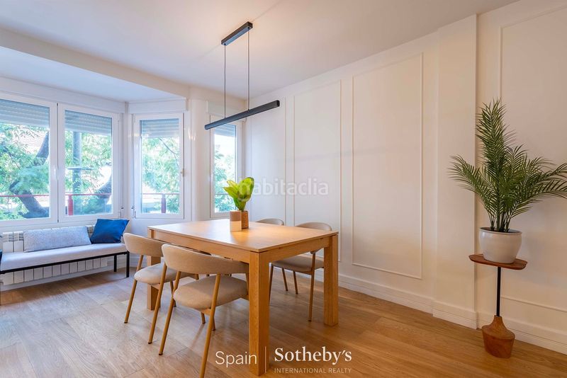 Foto df130a2b-ad82-4a98-b74b-01fffa8872a6. Apartament amb calefacció aparcament a Argüelles Madrid