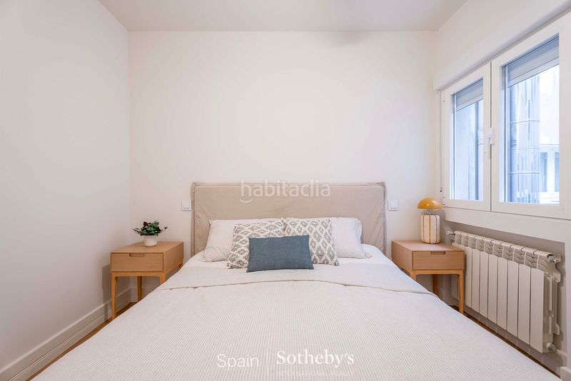 Foto f25ec5f0-4a52-47ea-bc82-b4ddaec0be79. Apartament amb calefacció aparcament a Argüelles Madrid