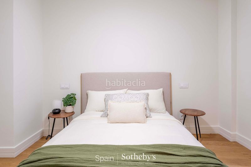 Foto f40dacfc-95f6-4874-8b74-f0439397b379. Apartament amb calefacció aparcament a Argüelles Madrid