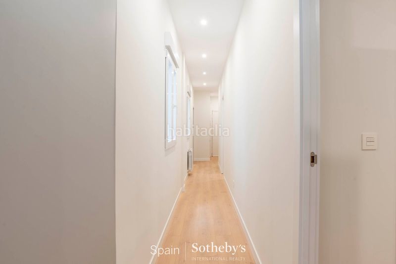 Foto b2aadb33-c4bb-4b33-bc76-301303801832. Apartament a Pacífico Madrid