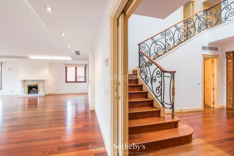 Foto 0977a146-ad96-47dc-9a39-5886a49a7155. Lloguer dúplex amb calefacció aparcament a Nueva España Madrid