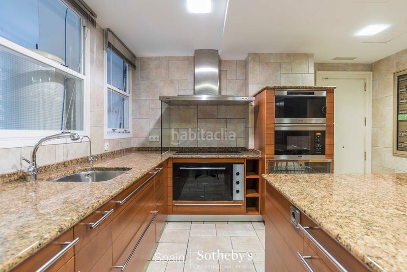 Foto 3e0fbea2-6cf5-41a6-a4bb-9df5de23f040. Lloguer dúplex amb calefacció aparcament a Nueva España Madrid