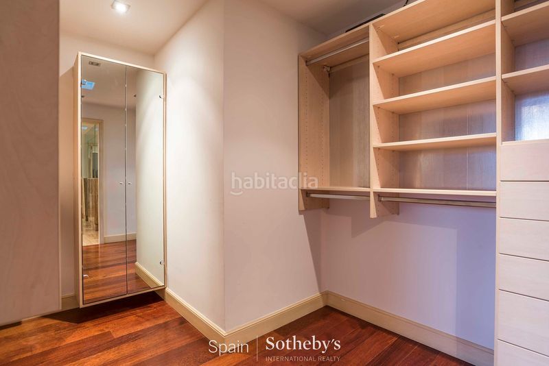 Foto 6138249a-cb16-484e-a8fc-df0696f882e7. Lloguer dúplex amb calefacció aparcament a Nueva España Madrid