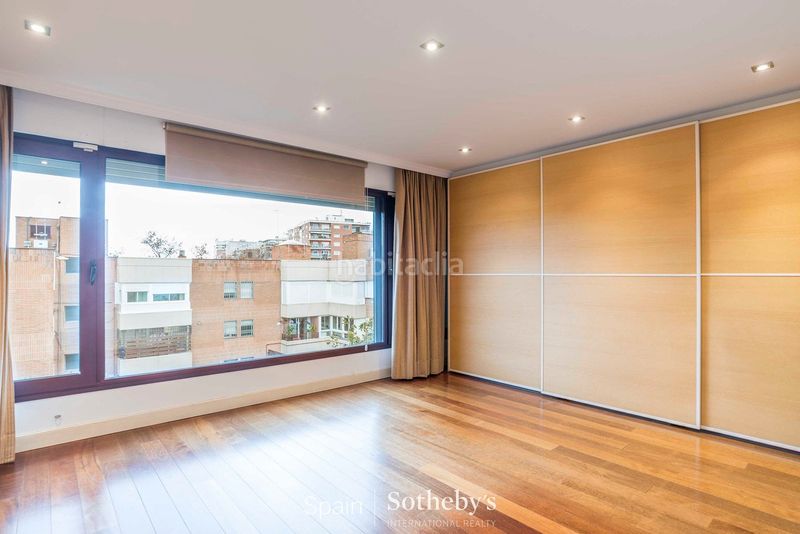 Foto 644abfd0-db03-4b87-925b-7a85d4472d23. Lloguer dúplex amb calefacció aparcament a Nueva España Madrid