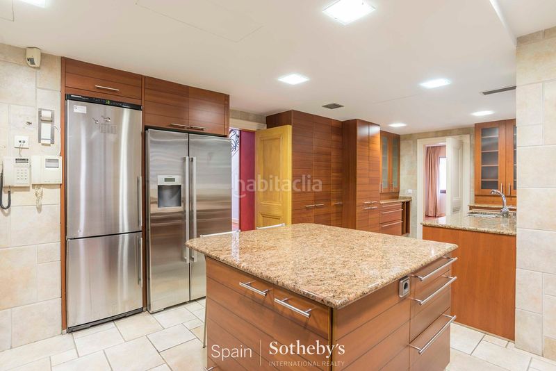 Foto 96b40482-f6a4-4486-a5f9-719d6c606c9f. Lloguer dúplex amb calefacció aparcament a Nueva España Madrid