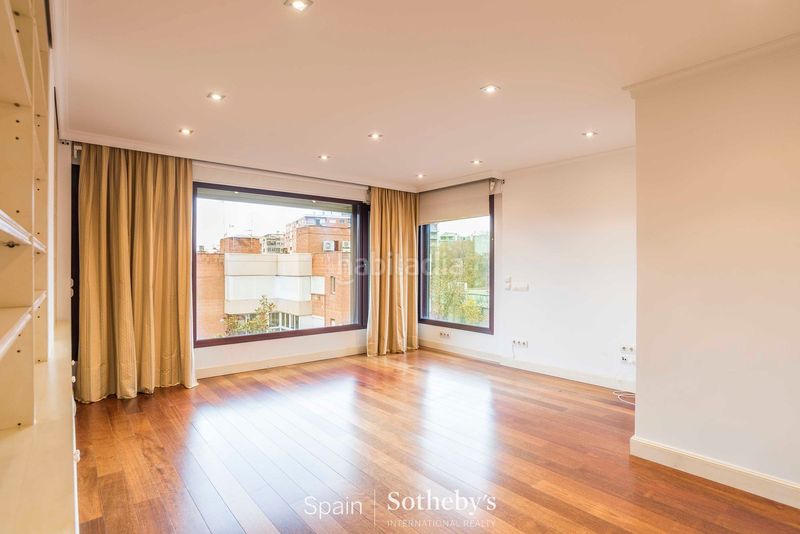 Foto eb845a97-36f1-470e-95e4-9d4ed55b3c20. Lloguer dúplex amb calefacció aparcament a Nueva España Madrid