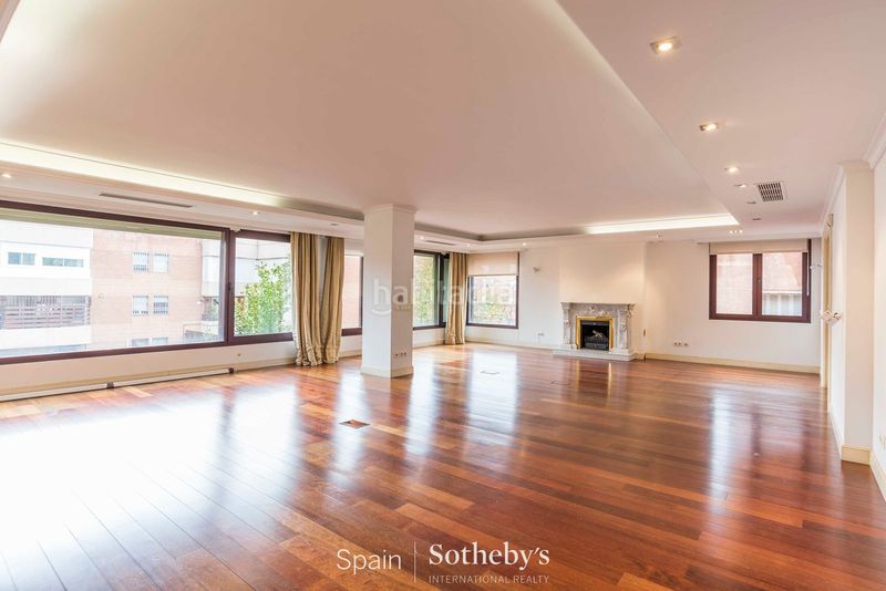 Foto ee94e3d2-4758-44af-82f7-32fab10f1a50. Lloguer dúplex amb calefacció aparcament a Nueva España Madrid